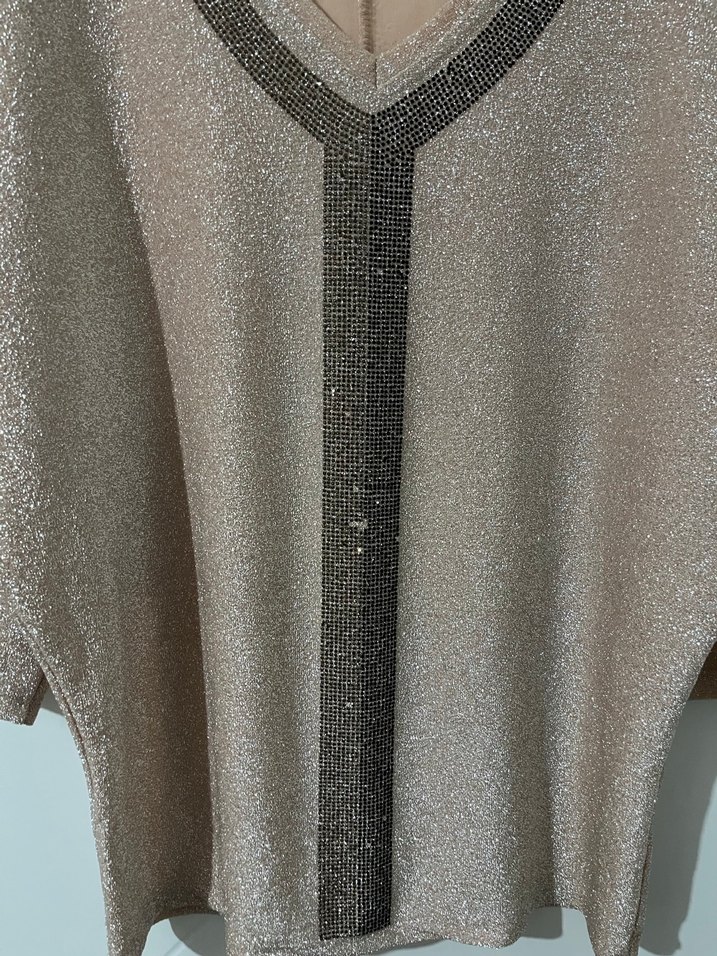 Bej V Yaka Örgü Kadın Kazak - Görsel 2