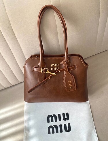 Miu miu aventure büyük boy + toz torbası