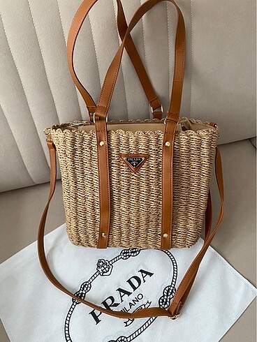 Prada model hasır örme çanta