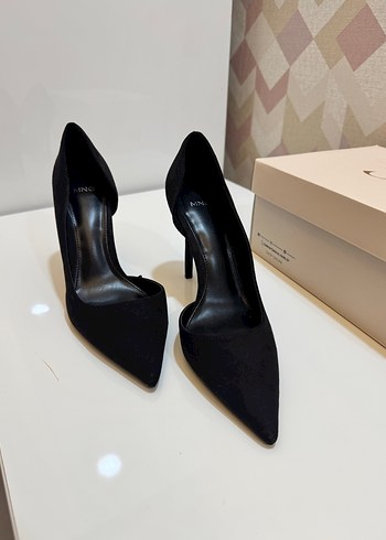 Siyah Süet Stiletto Topuklu Kadın Ayakkabı - Görsel 3