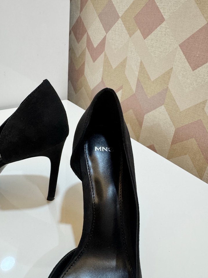 Siyah Süet Stiletto Topuklu Kadın Ayakkabı - Görsel 5