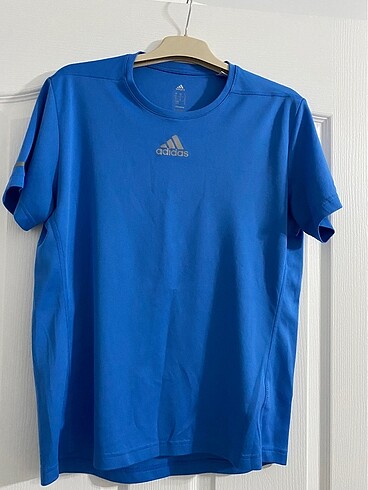 Adidas tshirt