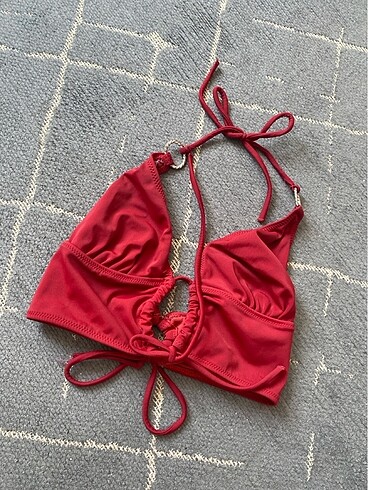 Bikini üstü
