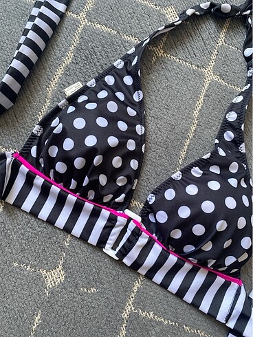 Diğer Bikini üstü