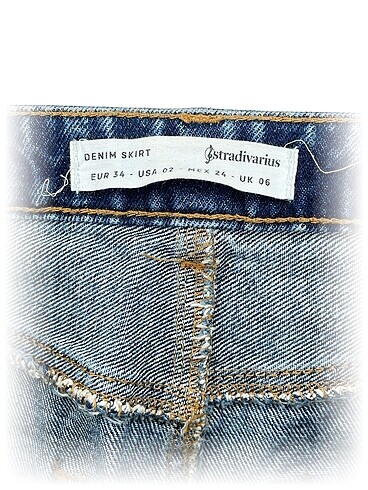 34 Beden Stradivarius Mini Etek %70 İndirimli.