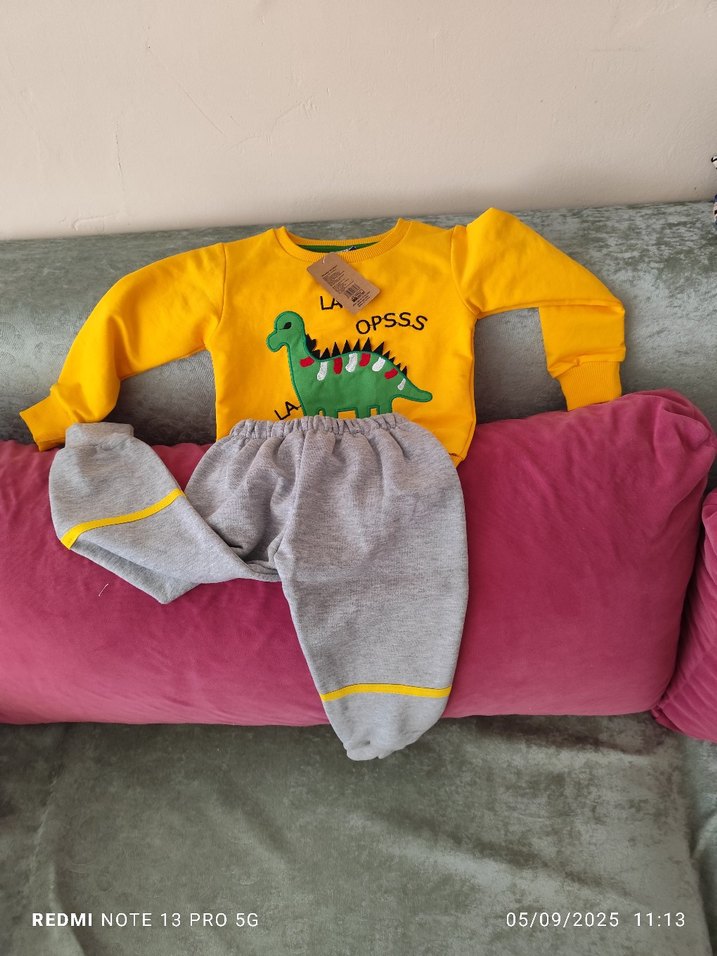 Sarı Dinozor Desenli Bebek Takımı - Görsel 2