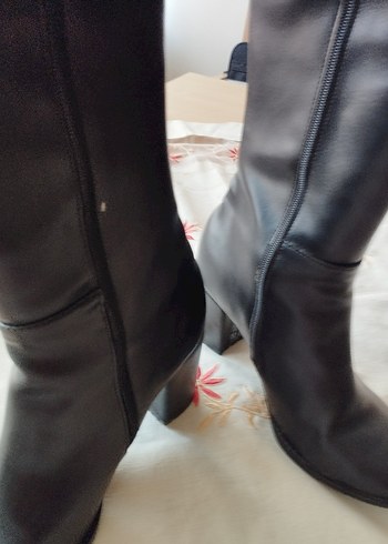 Kadın Siyah Deri Dizüstü Topuklu Bot - Görsel 2