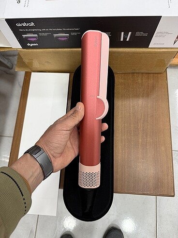 Dyson Dyson airstrait saç düzleştirici kutulu
