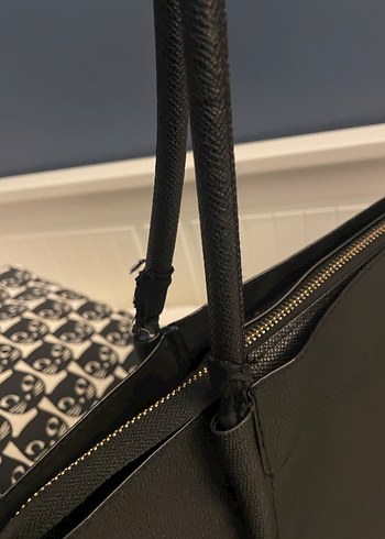 Kadın Siyah Deri Fermuarlı Çanta - Görsel 3