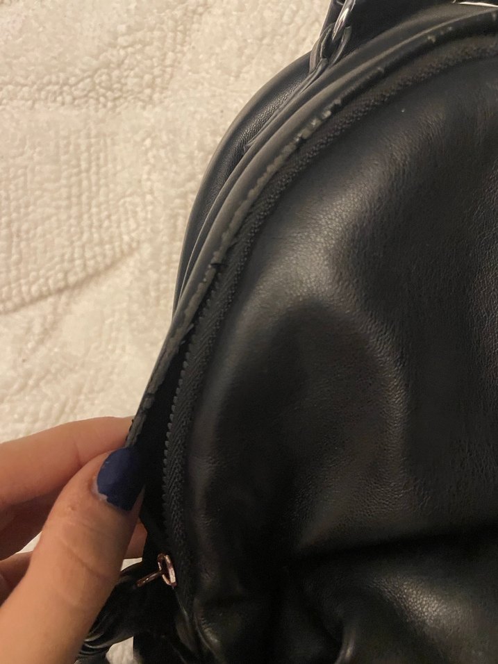 Kadın Siyah Deri Sade Sırt Çantası - Görsel 3