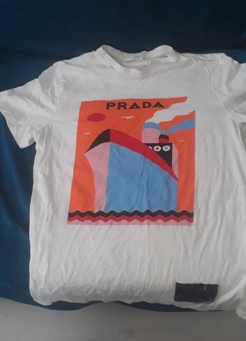 Prada small tshirt 