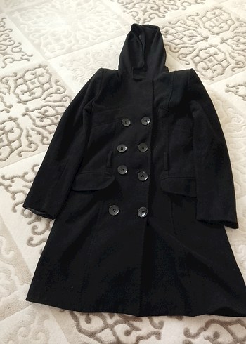 Kapüşonlu Siyah Düğmeli Kaban - Görsel 2