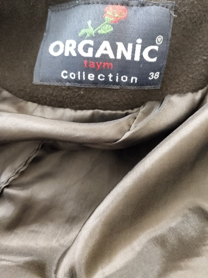 Kapüşonlu Siyah Düğmeli Kaban - Görsel 4