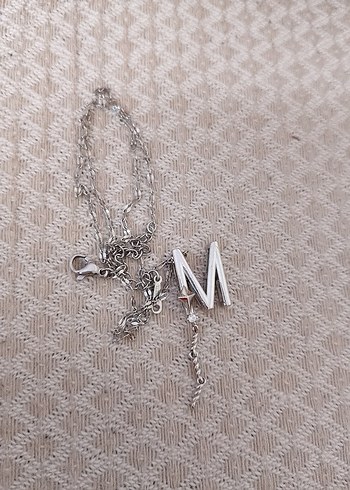 Bej ve Gri Minimalist çelik kolye - Görsel 2