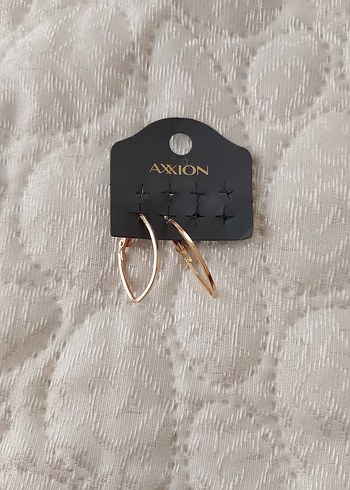 Altın Renk Mini Tokalı Küpe hiç kullanılmadı - Görsel 3