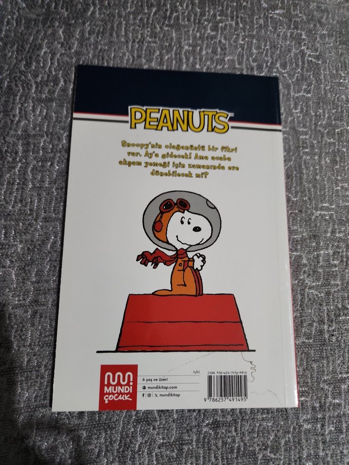 Peanuts Snoopy Ay'a Giden İlk Köpek Kitabı - Görsel 2