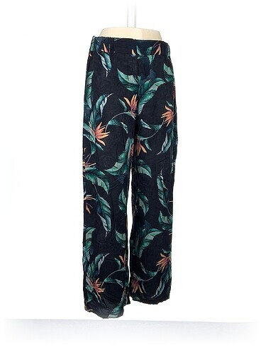 LC Waikiki LC Waikiki Kumaş Pantolon %70 İndirimli.