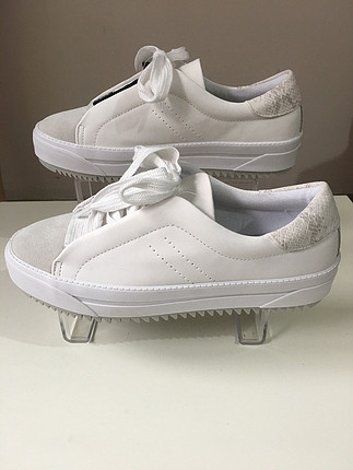 Zara Zara beyaz sneakers