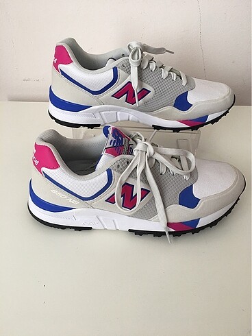 New Balance spor ayakkabı