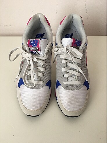 38,5 Beden New Balance spor ayakkabı