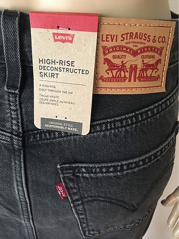 27 Beden siyah Renk Levis denim etek