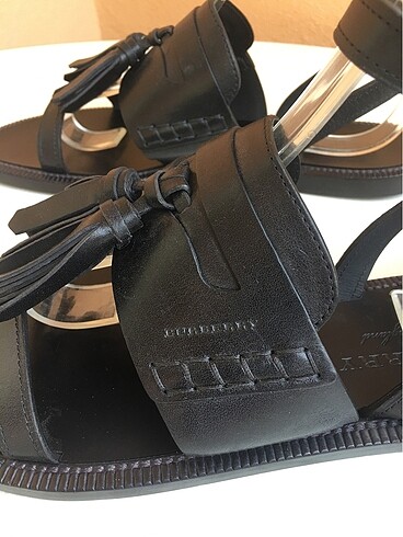 40 Beden Burberry London deri sandalet