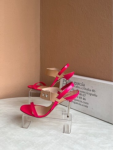 Pedro Garcia Pedro Garcia zarif stiletto