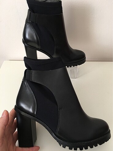 38,5 Beden siyah Renk Kenneth Cole rahat bot