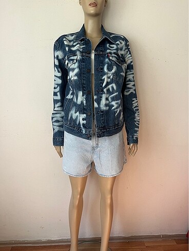 Levi?s Premium denim mont