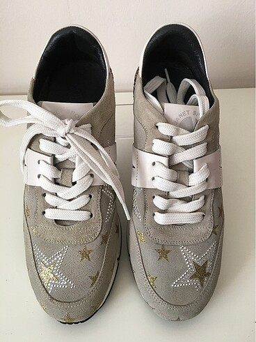 37 Beden Janet &Janet sneakers