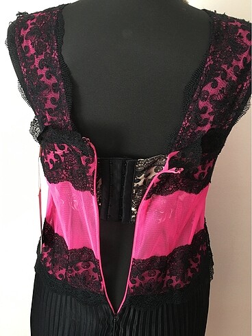 Christopher Kane tasarım elbise - Görsel 6