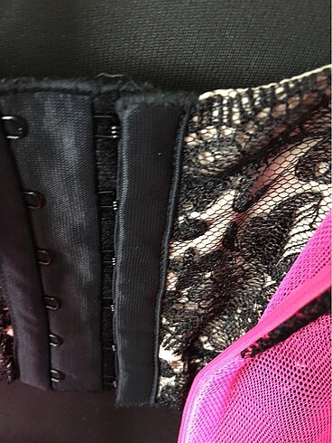 Christopher Kane tasarım elbise - Görsel 8