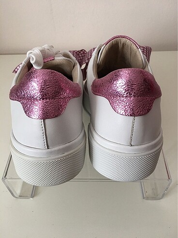 37 Beden Janet & Janet deri sneakers