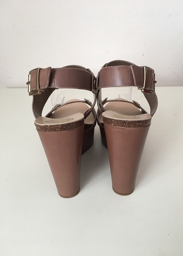 Vince Camuto dolgu topuk sandalet - Görsel 5