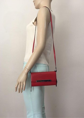 Christian Louboutin ürünü