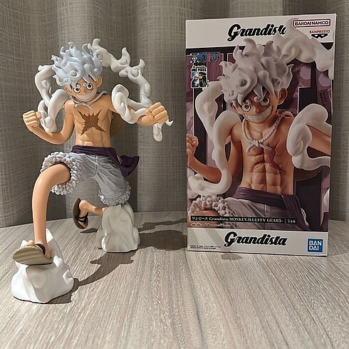 ONE PIECE LUFFY GEAR 5 24 CM KUTULU