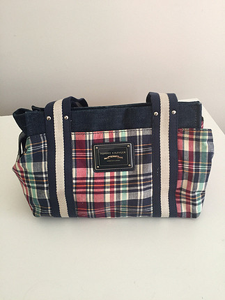 Tommy hilfiger kol çantası
