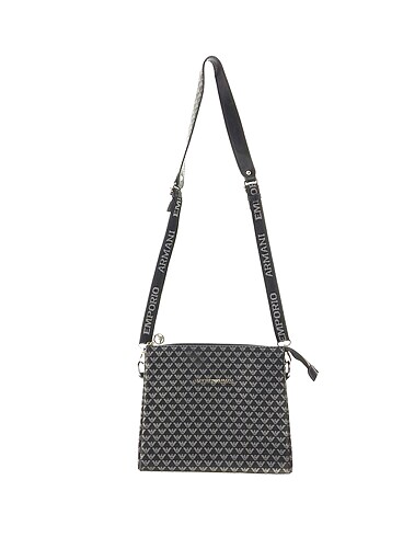 Emporio Armani Çapraz Çanta %70 İndirimli.