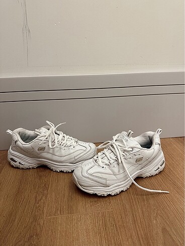 38 Beden Skechers