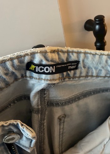 Düğmeli Gri Rahat Kesim Kadın Kot Pantolon - Görsel 2