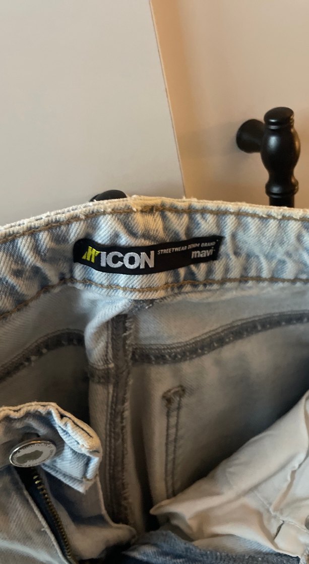 Düğmeli Gri Rahat Kesim Kadın Kot Pantolon - Görsel 2