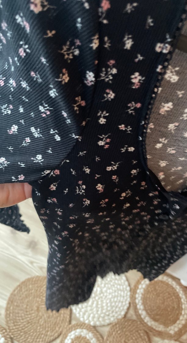 V Yaka Düğmeli Uzun Kollu Siyah Elbise - Görsel 2