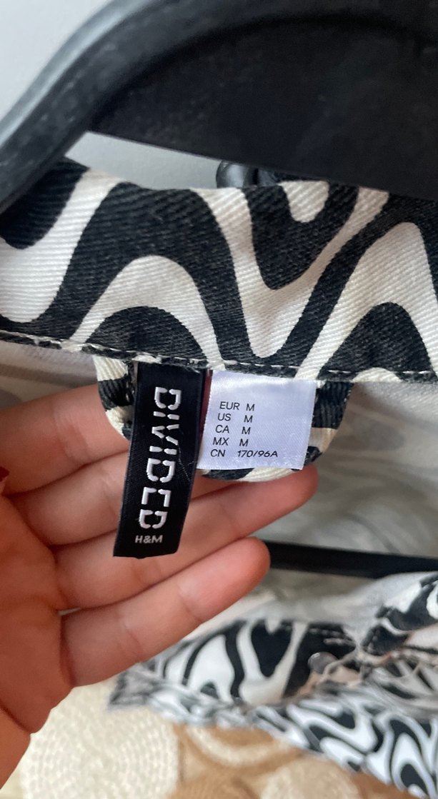 Zebra Desenli Kadın Ceket, Düğmeli, Uzun Kollu - Görsel 2