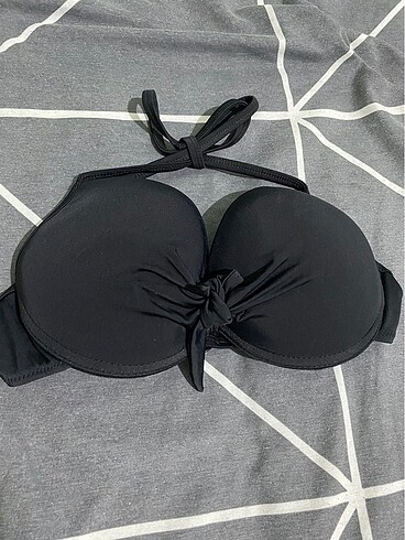 Bikini üst