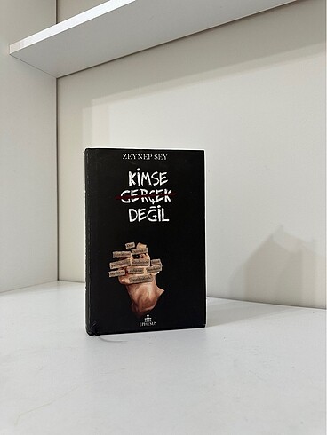 Kimse gerçek değil-zeynep sey