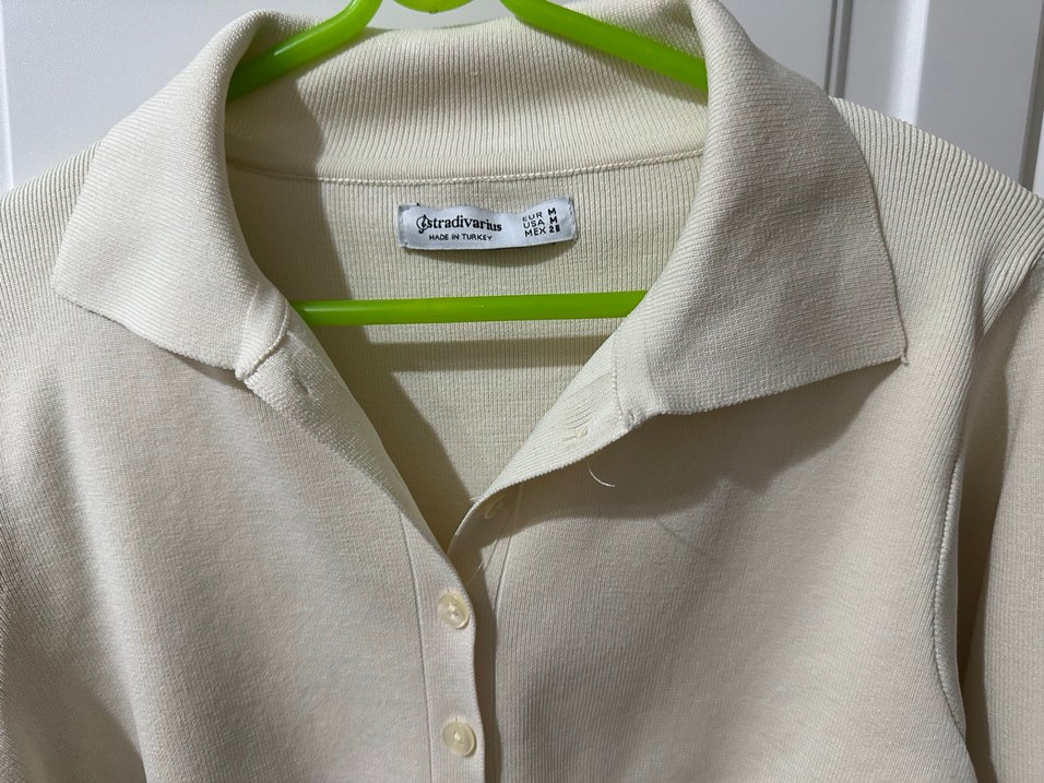 Stradivarius düğmeli üst - Görsel 4