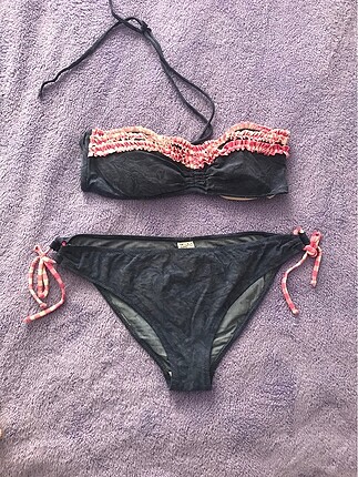 Zeki bikini