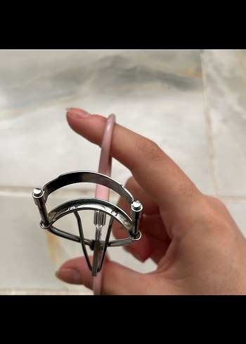 Pembe Kirpik Kıvırıcı - Görsel 2