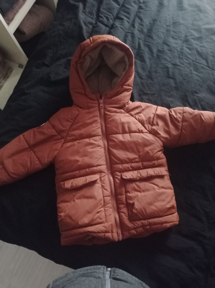 Kapüşonlu Kürklü Erkek Çocuk Mont - Görsel 2