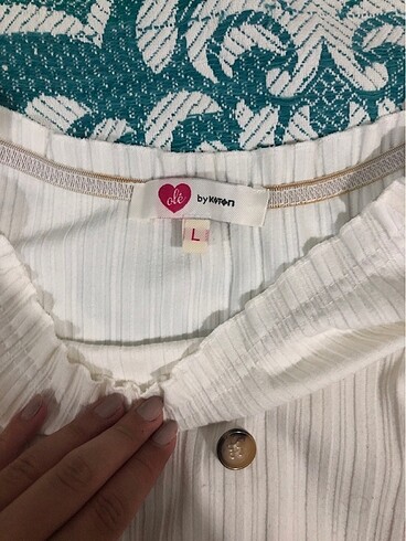 Beyaz Düşük Omuzlu Bluz - Görsel 3